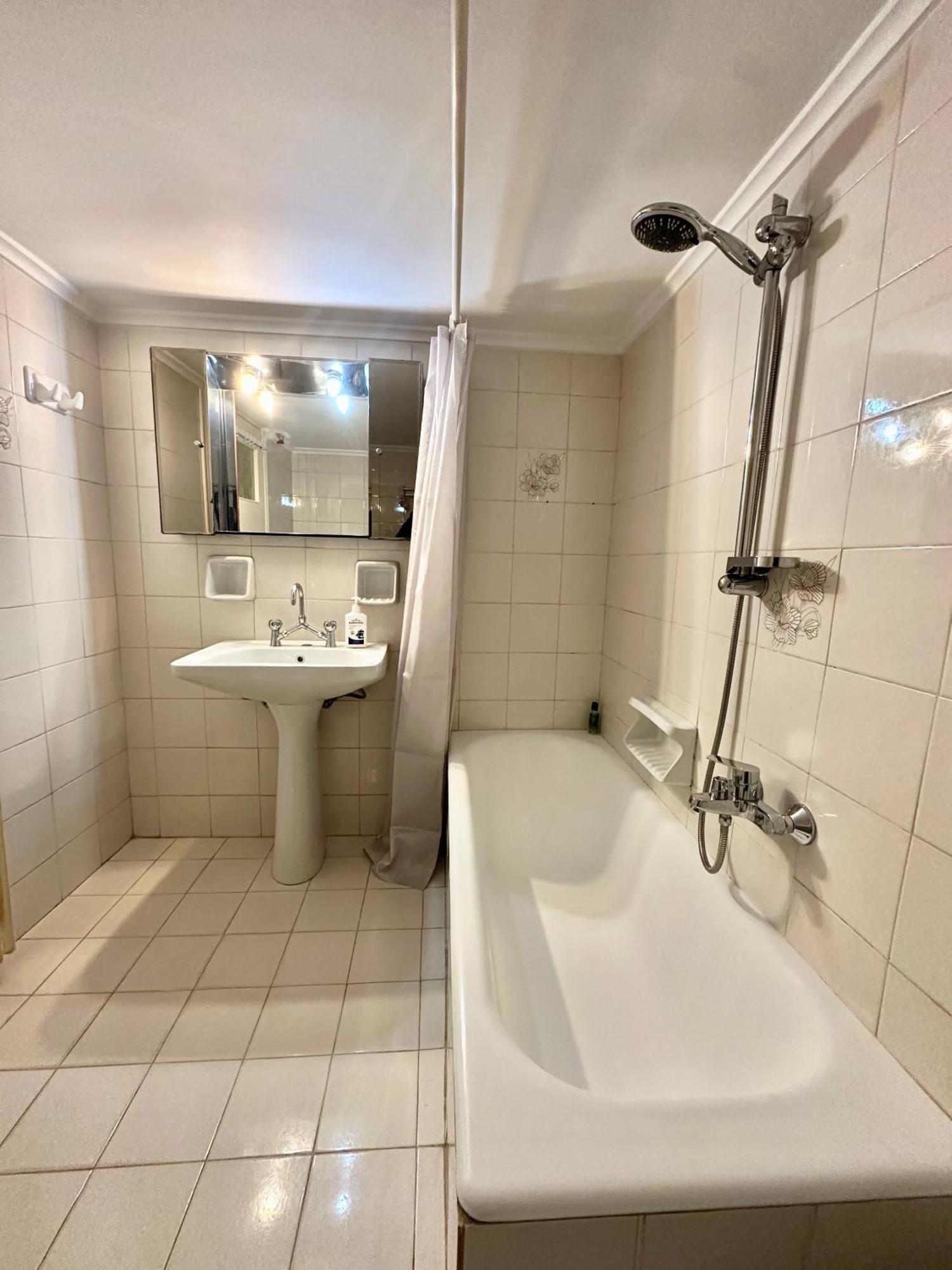 Mamour Apartment In Афины Экстерьер фото